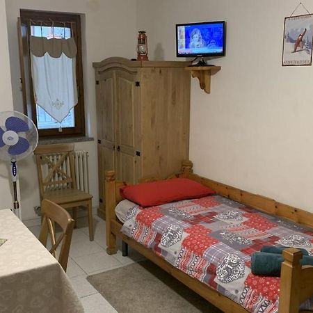 Le Joli Coin Du Passage Apartment Aosta Exterior photo